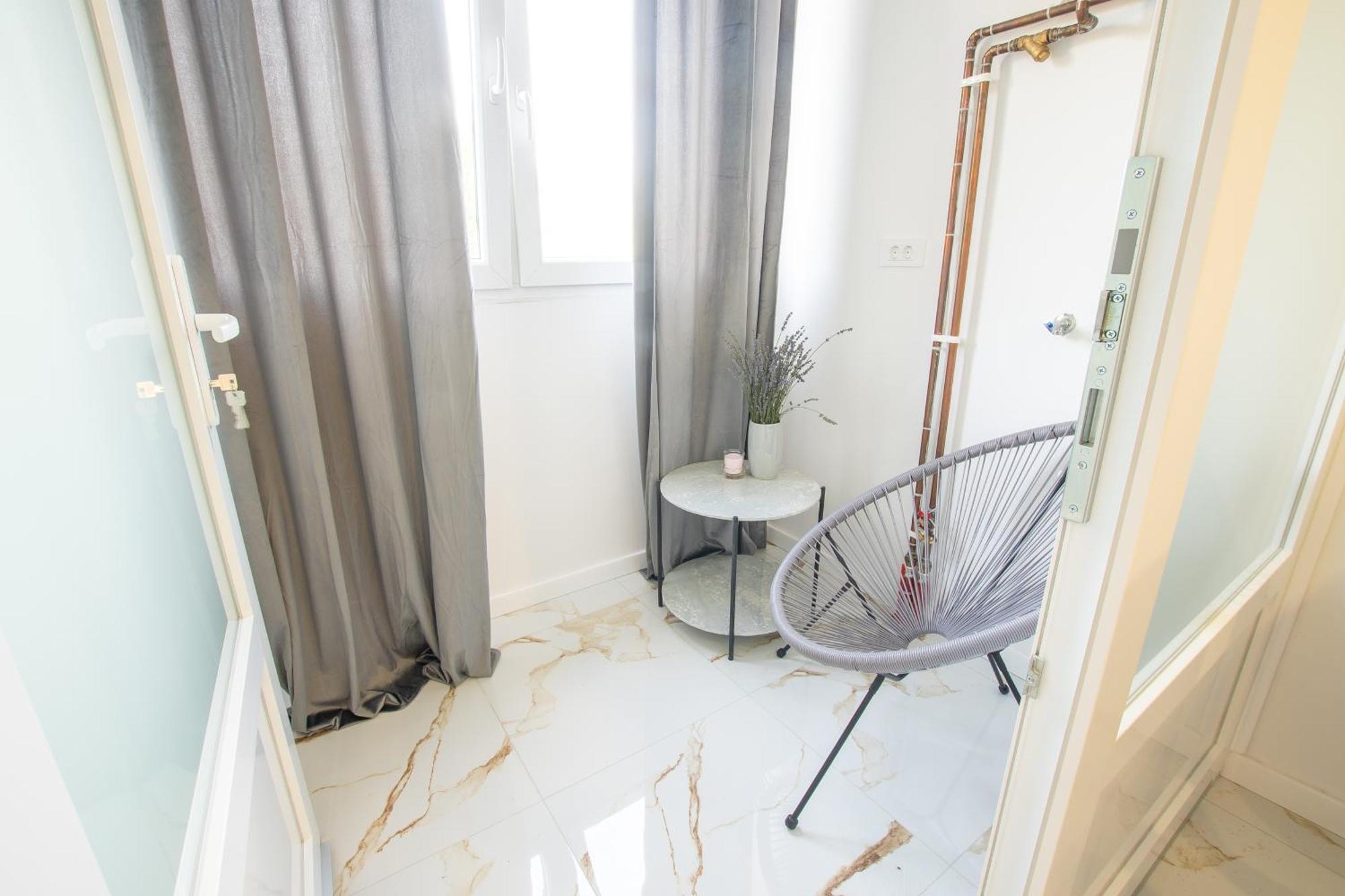 Apartman Valentina - Self Check In And Check Out Otočac Zewnętrze zdjęcie