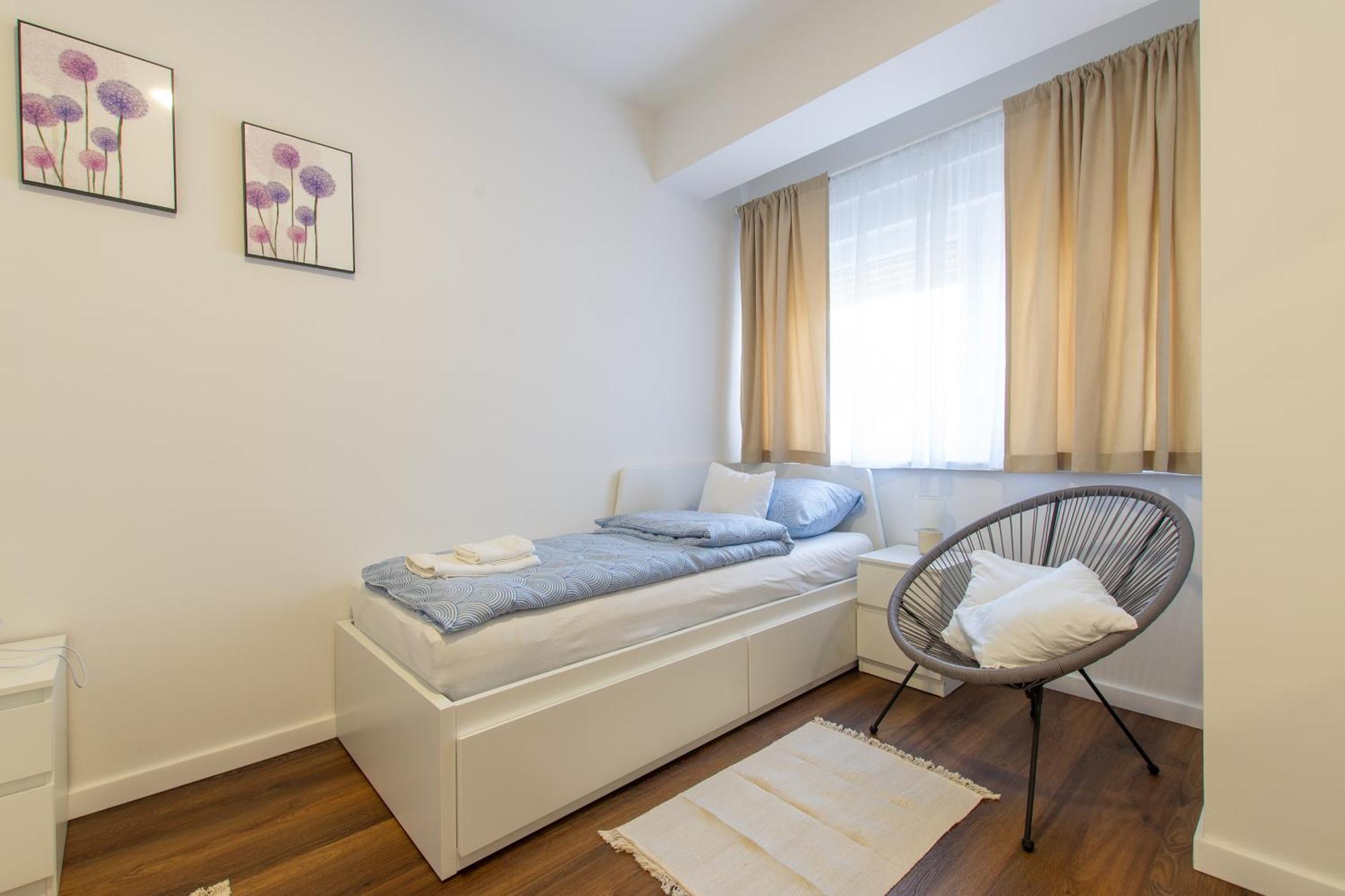 Apartman Valentina - Self Check In And Check Out Otočac Zewnętrze zdjęcie